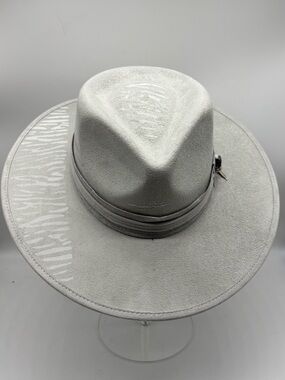 “Kenzo” by The Chapeauholic